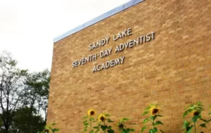 Học viện Sandy Lake trên SchoolAdvice.net